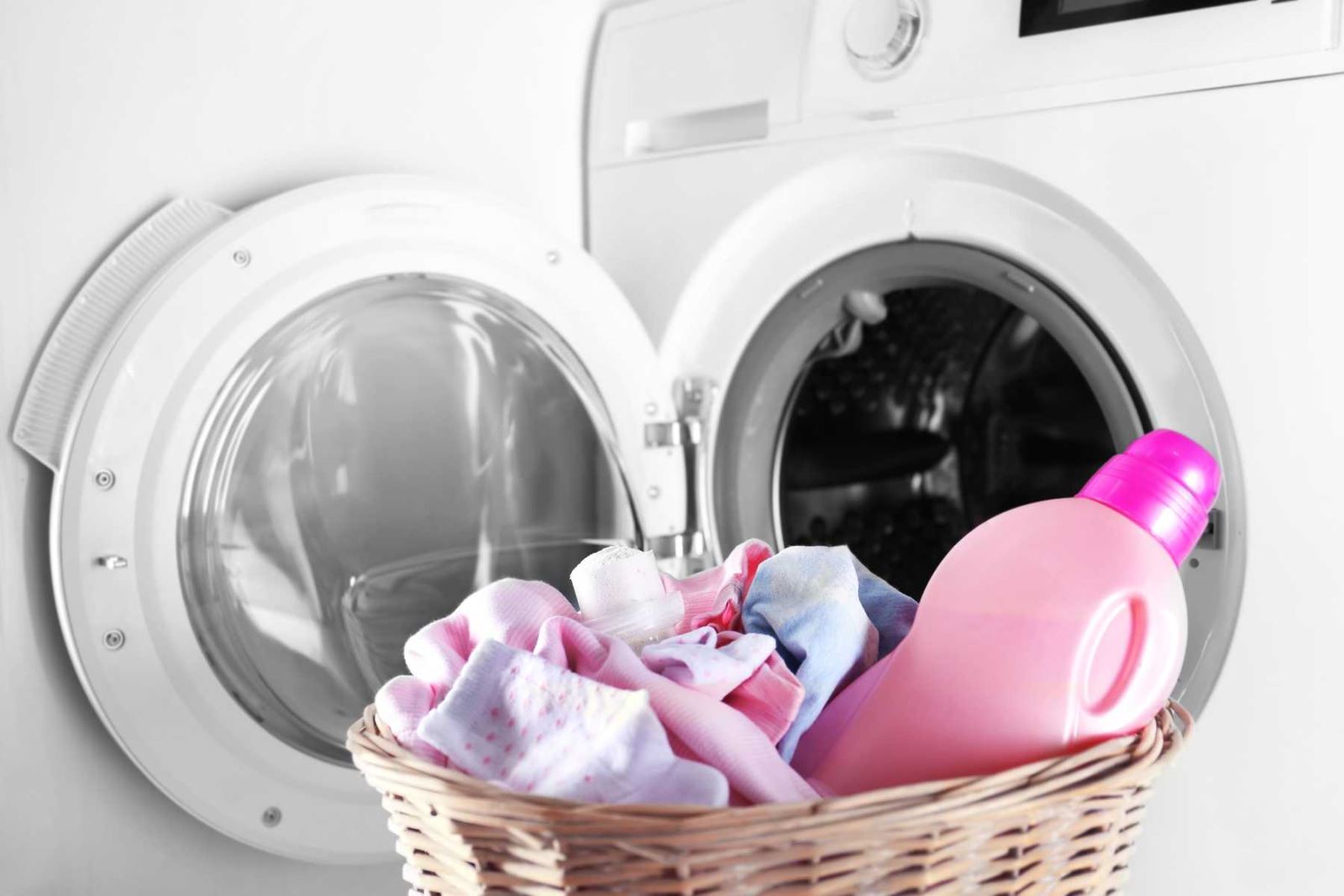 Cách dùng nước xả vải cho máy giặt
